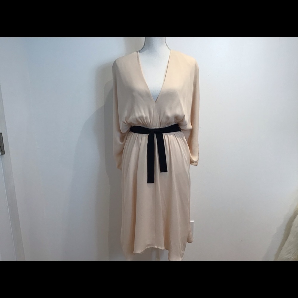 ISSA LONDON FLUTTER SLEEVE MIDI DRESS NUDE SZ 10